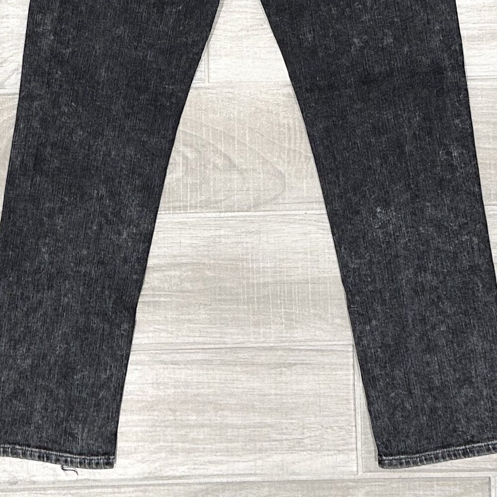 Frame Le High Straight Split Hem Frayed Jeans in Silver Strike Acid Wash Denim - Picture 10 of 16